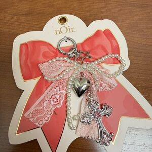 nOir Jewelry Pink and Silver Key & Card Holder